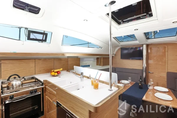 Elan 40 Impression - Yacht Charter Sailica