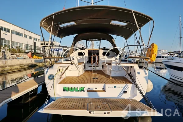 Elan 40 Impression - Yacht Charter Sailica