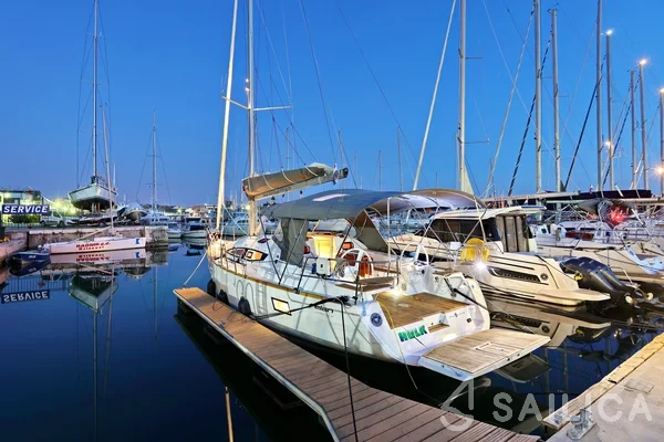Elan 40 Impression - Yacht Charter Sailica