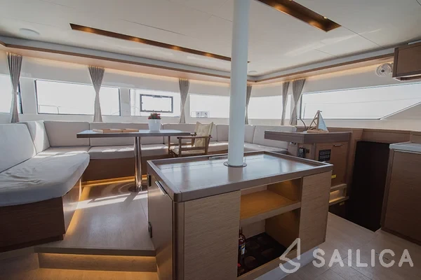 Lagoon 50 - Yacht Charter Sailica