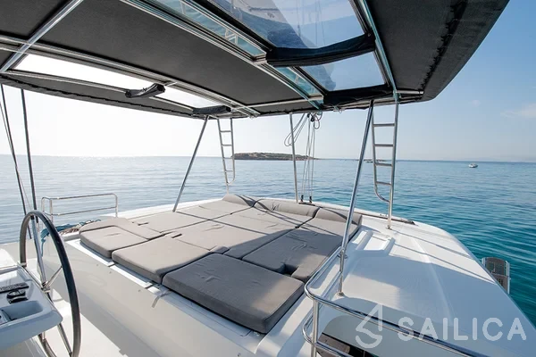 Lagoon 50 - Yacht Charter Sailica