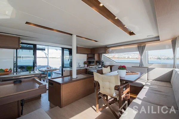 Lagoon 50 - Yacht Charter Sailica
