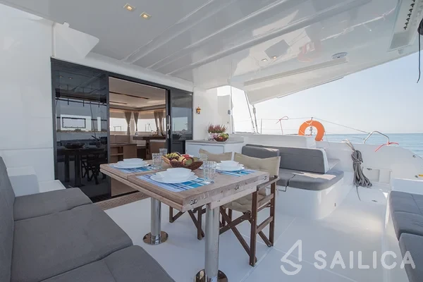 Lagoon 50 - Yacht Charter Sailica