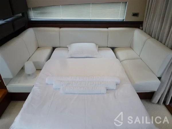 Fairline Squadron 42 - Yacht Charter Sailica