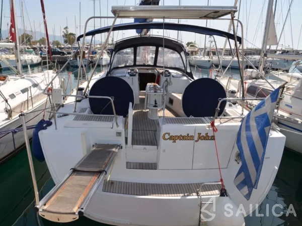Oceanis 54 - Yacht Charter Sailica