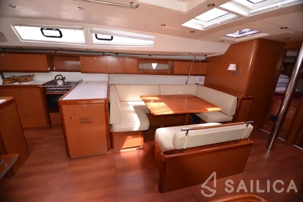 Oceanis 54 - Yacht Charter Sailica