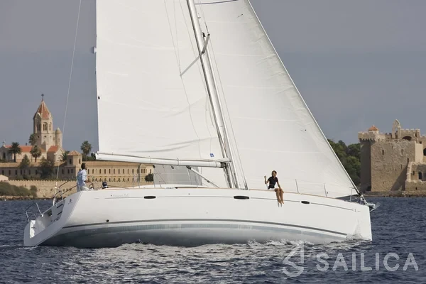 Oceanis 54 - Yacht Charter Sailica