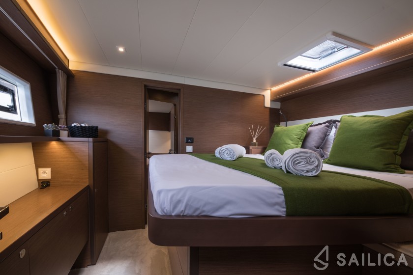 Lagoon 52 - Yacht Charter Sailica
