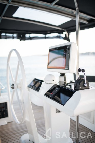 Lagoon 52 - Yacht Charter Sailica