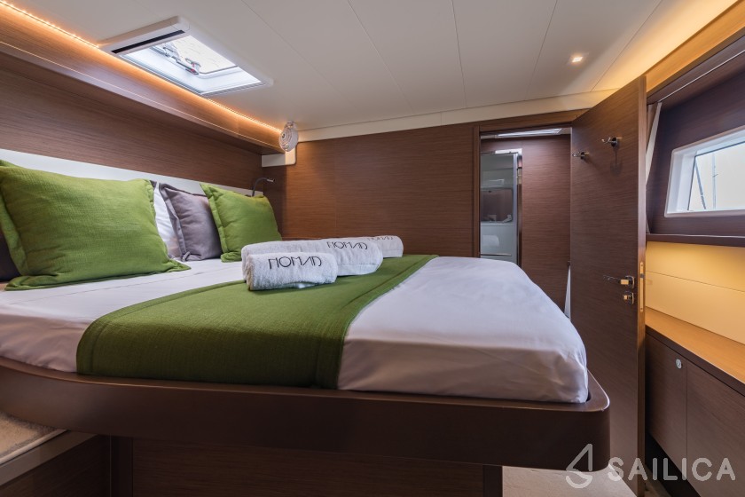 Lagoon 52 - Yacht Charter Sailica