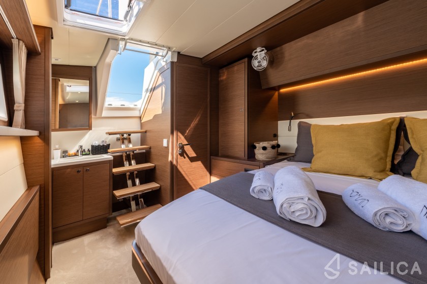 Lagoon 52 - Yacht Charter Sailica