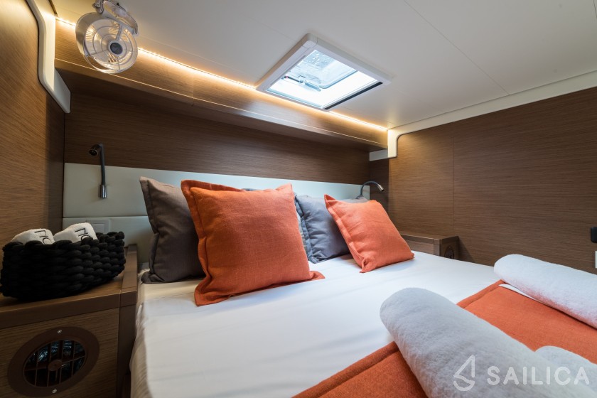 Lagoon 52 - Yacht Charter Sailica