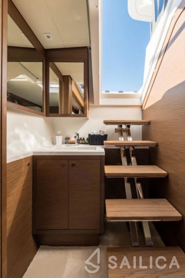 Lagoon 52 - Yacht Charter Sailica