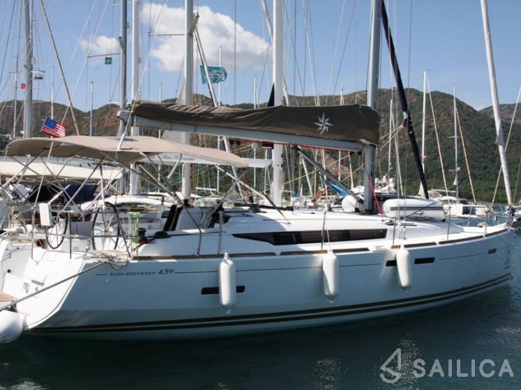 Sun Odyssey 439 - Yacht Charter Sailica