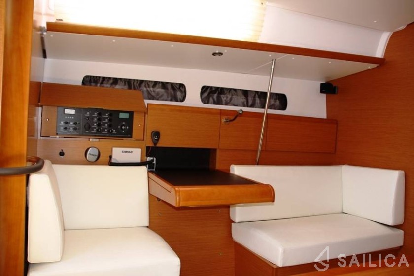 Sun Odyssey 439 - Yacht Charter Sailica