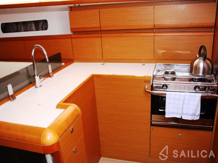 Sun Odyssey 439 - Yacht Charter Sailica