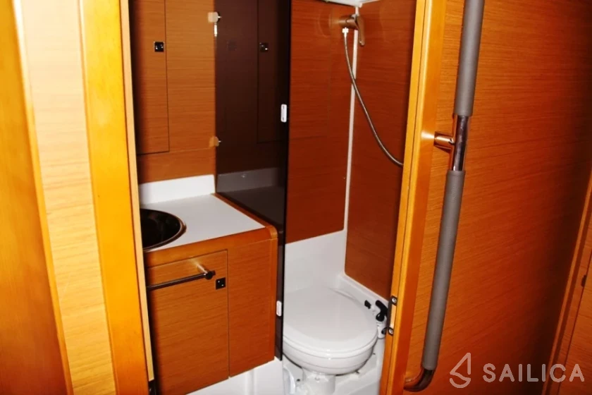 Sun Odyssey 439 - Yacht Charter Sailica