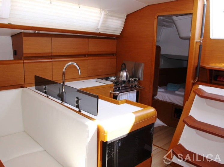 Sun Odyssey 439 - Yacht Charter Sailica