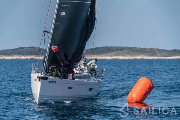 X 4-3 - Yacht Charter Sailica