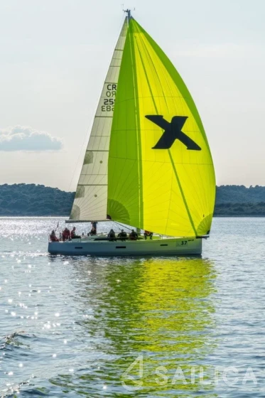 X 4-3 - Yacht Charter Sailica