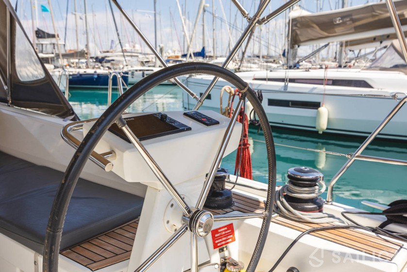 Oceanis 46.1 - Yacht Charter Sailica