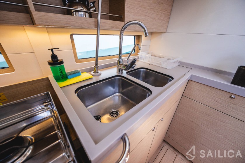 Oceanis 46.1 - Yacht Charter Sailica