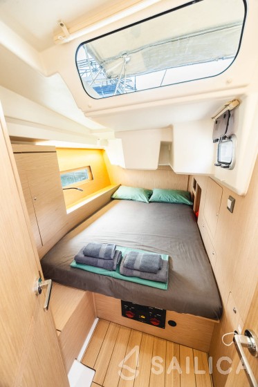 Oceanis 46.1 - Yacht Charter Sailica