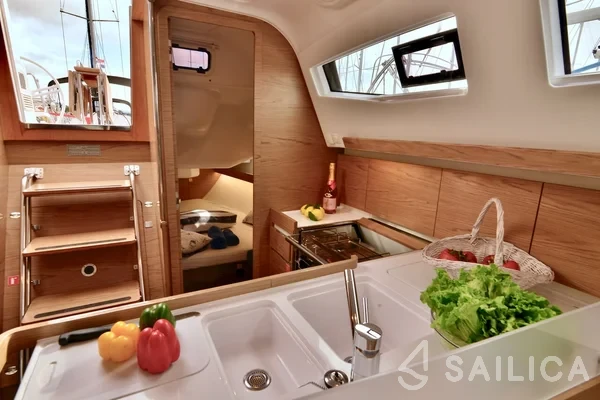Elan 40 Impression - Yacht Charter Sailica