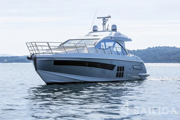 Azimut 55 - Yacht Charter Sailica