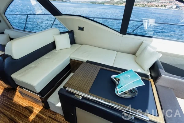 Azimut 55 - Yacht Charter Sailica