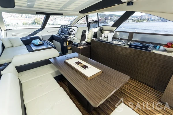 Azimut 55 - Yacht Charter Sailica