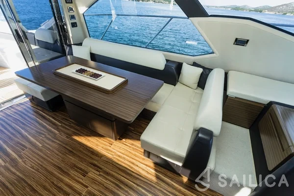 Azimut 55 - Yacht Charter Sailica
