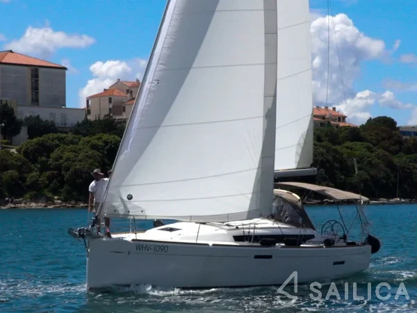 Sun Odyssey 389 - Yacht Charter Sailica