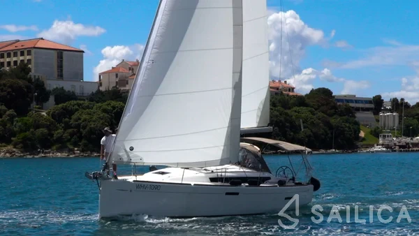 Sun Odyssey 389 - Yacht Charter Sailica