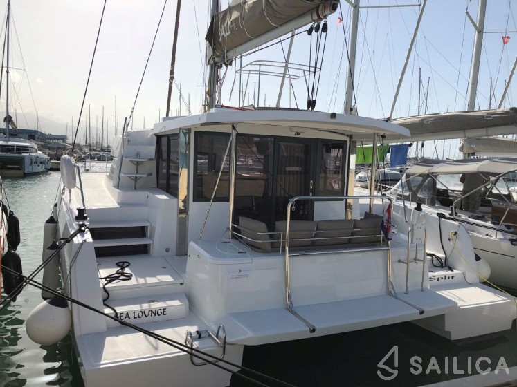 Bali 4.1 - Yacht Charter Sailica