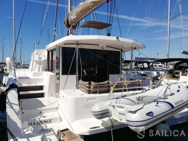 Bali 4.1 - Yacht Charter Sailica