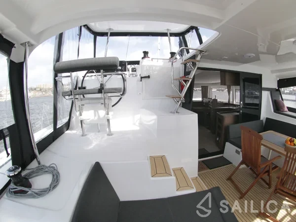 Lagoon 42 - Yacht Charter Sailica