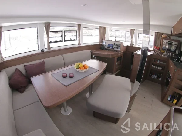 Lagoon 42 - Yacht Charter Sailica