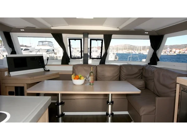 Lucia 40 - Yacht Charter Sailica