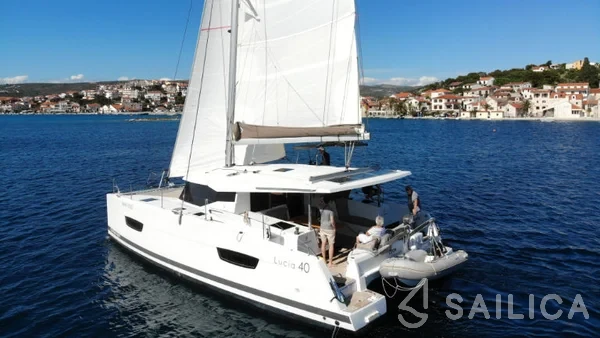 Lucia 40 - Yacht Charter Sailica