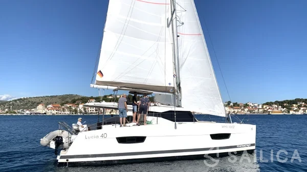 Lucia 40 - Yacht Charter Sailica