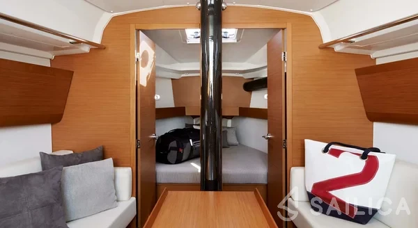 First 35 - Yacht Charter Sailica