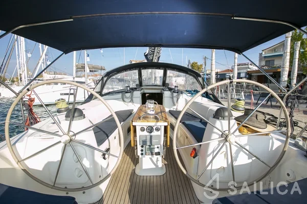 Bavaria 44 - Yacht Charter Sailica