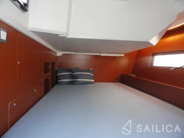 Oceanis 46.1 - Yacht Charter Sailica