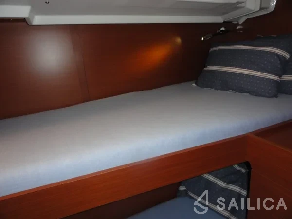 Oceanis 46.1 - Yacht Charter Sailica