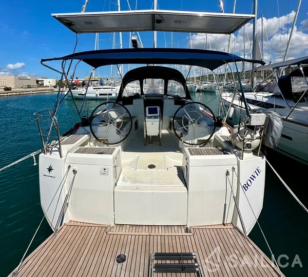 Sun Odyssey 419 - Yacht Charter Sailica