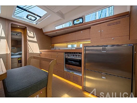 Dufour 460 GL - Yacht Charter Sailica