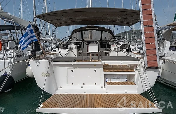 Dufour 460 GL - Yacht Charter Sailica