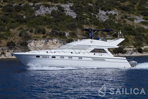 Princess 470 - Yacht Charter Sailica