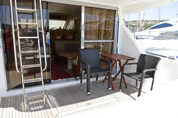Princess 470 - Yacht Charter Sailica